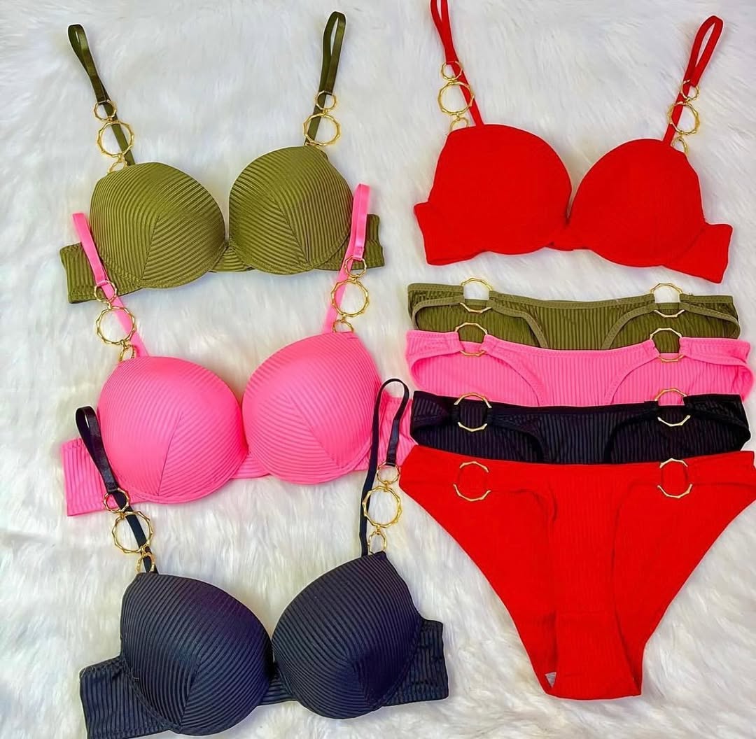 Shezaib New High Quality Sexy Metal Rings Straps With Adjustable Straps Back Closure Push-Up Bra & Panty Set 196