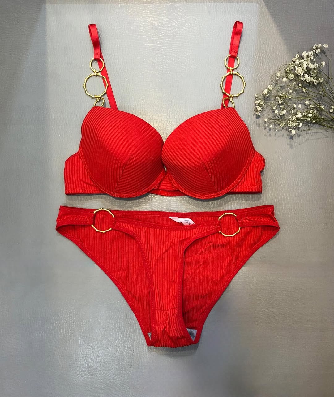 Shezaib New High Quality Sexy Metal Rings Straps With Adjustable Straps Back Closure Push-Up Bra & Panty Set 196