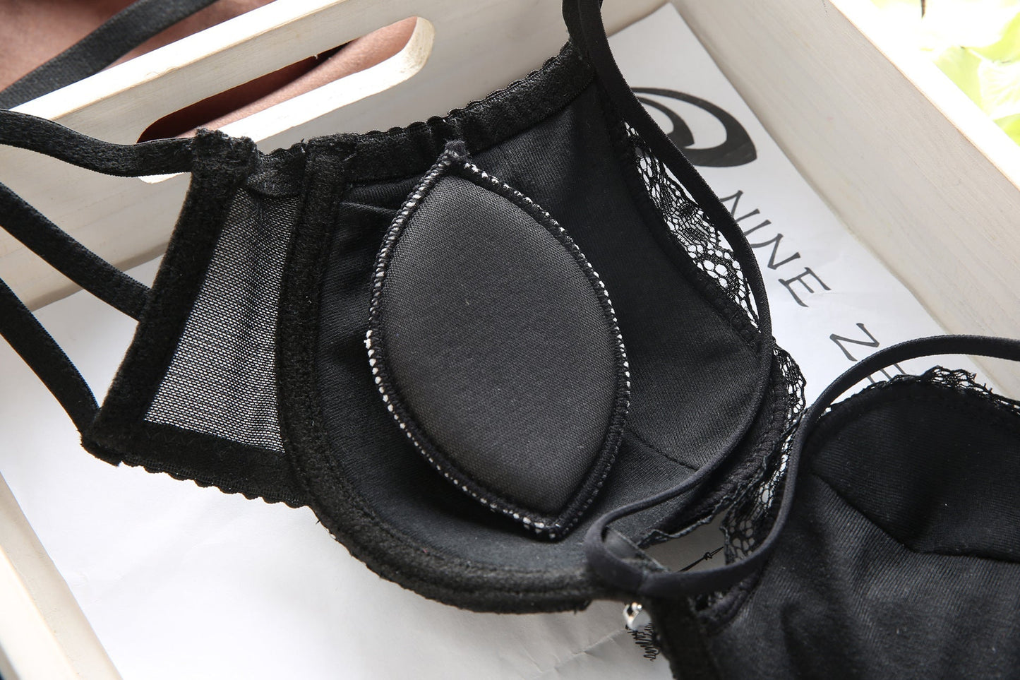 Shezaib Push Up Padded Lace Bra And Panty Set Back Closure Seamless Lingerie Set 9901